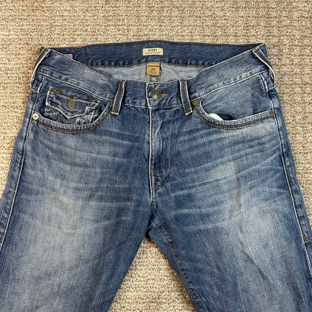 True Religion Ricky Relaxed Straight Jeans Mens 33 Medium Wash Made in USA